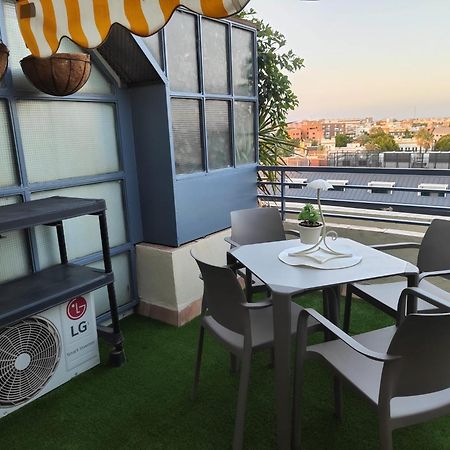 Appartamento Agradable Duplex Terraza Virgen Del Rocio Siviglia Esterno foto