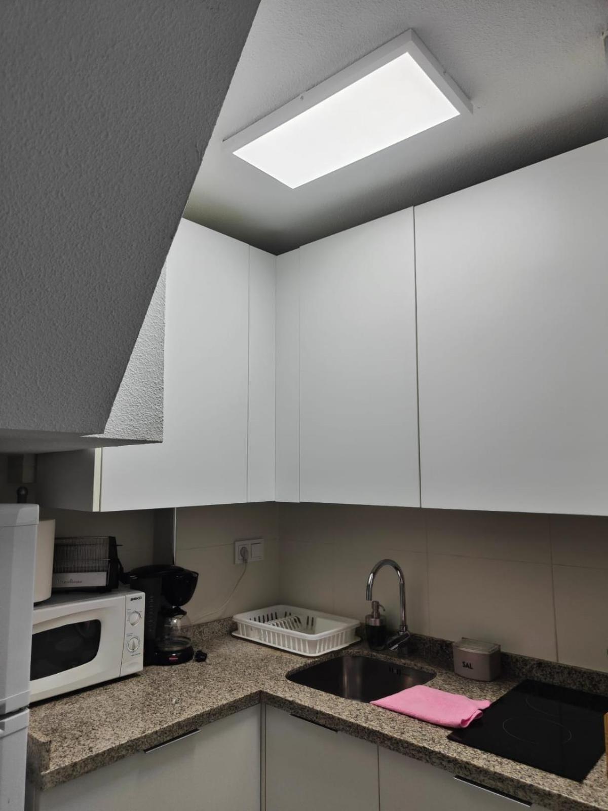 Appartamento Agradable Duplex Terraza Virgen Del Rocio Siviglia Esterno foto