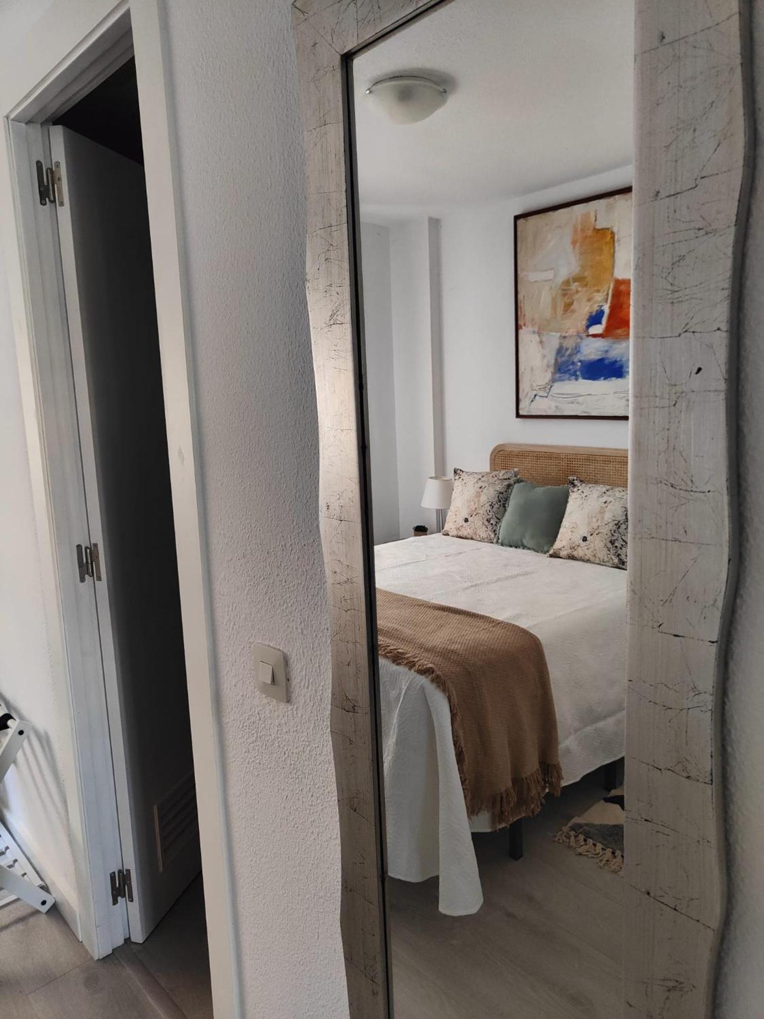 Appartamento Agradable Duplex Terraza Virgen Del Rocio Siviglia Esterno foto