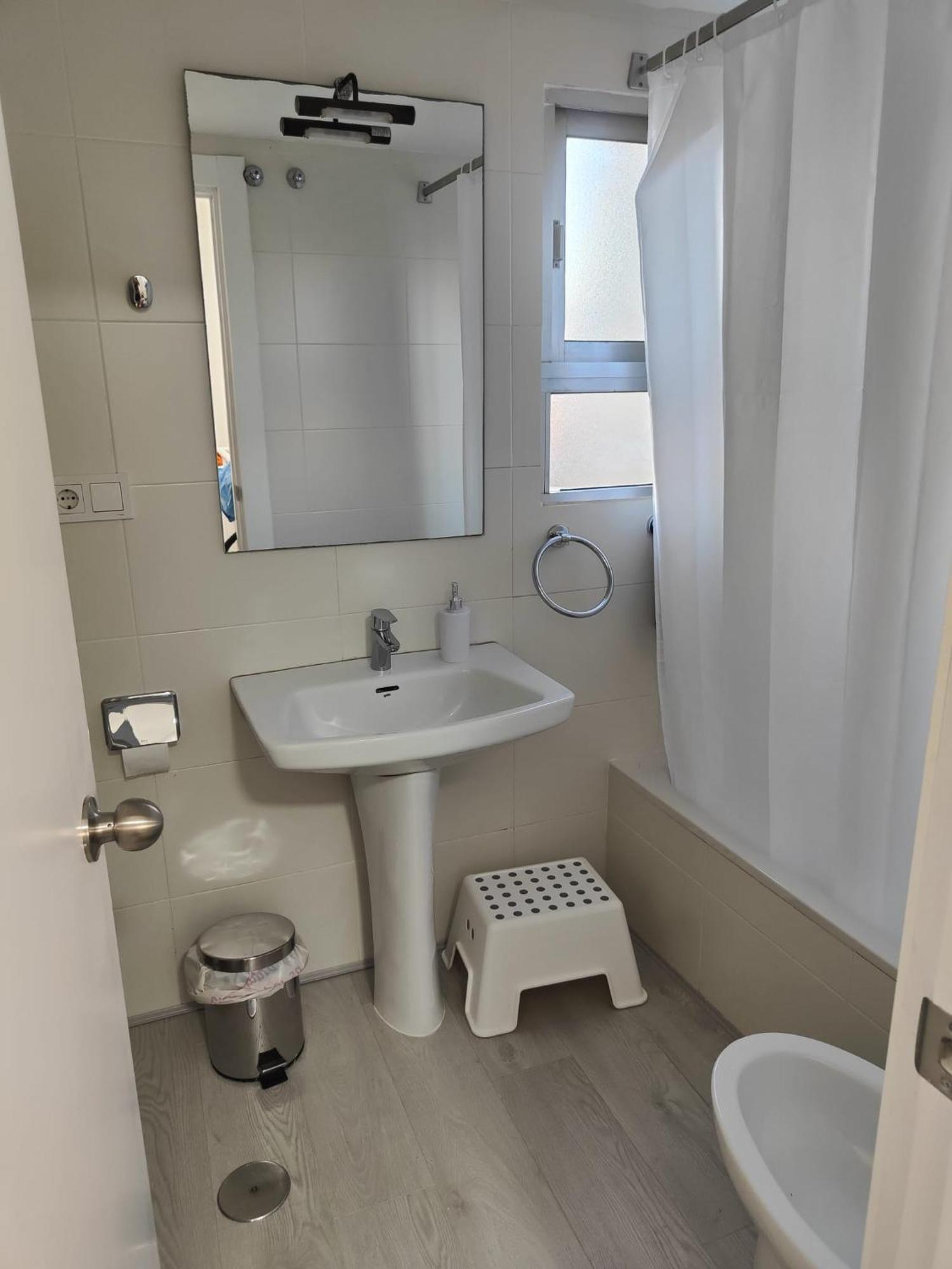 Appartamento Agradable Duplex Terraza Virgen Del Rocio Siviglia Esterno foto